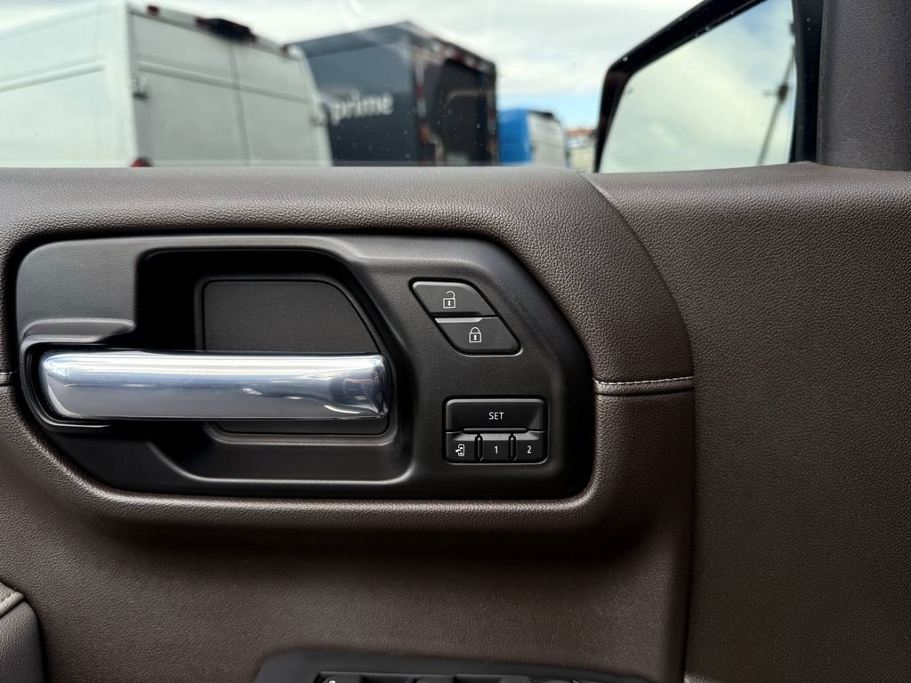 Used 2022 Chevrolet Silverado 1500 LTZ image 19