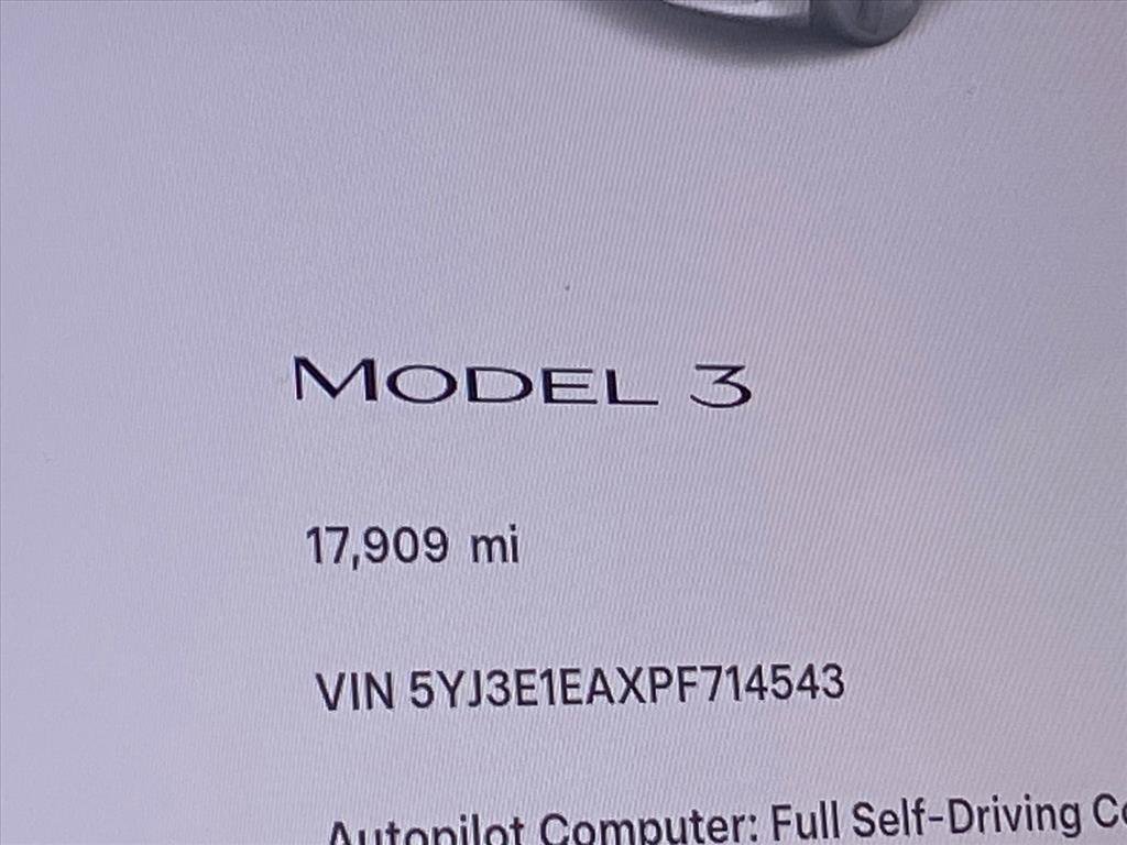 Used 2023 Tesla Model 3 Standard Range image 16