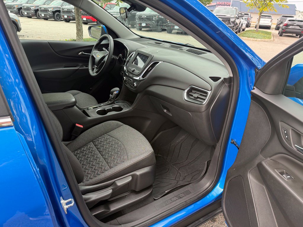Used 2024 Chevrolet Equinox LT w/ LPO, Floor Liner Package AWD/4WD image 15