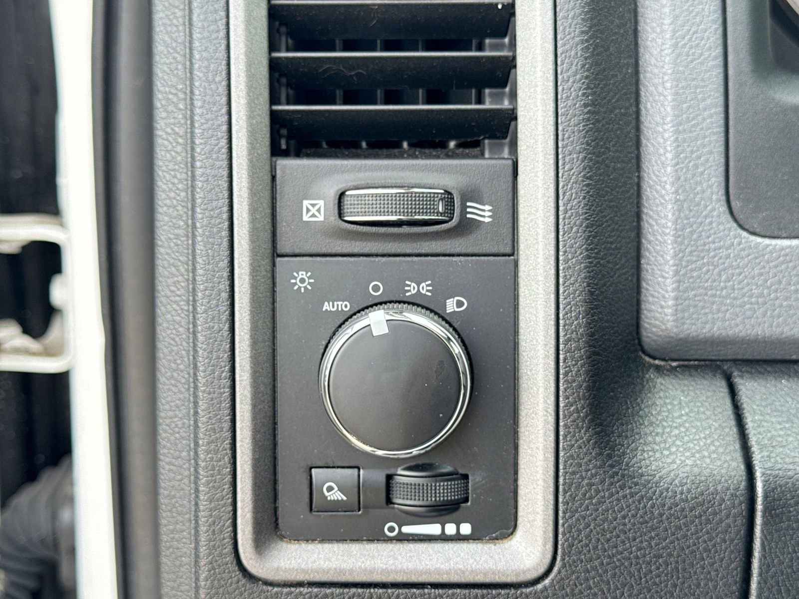 Used 2016 RAM 1500 Tradesman w/ Power & Remote Entry Group AWD/4WD image 31