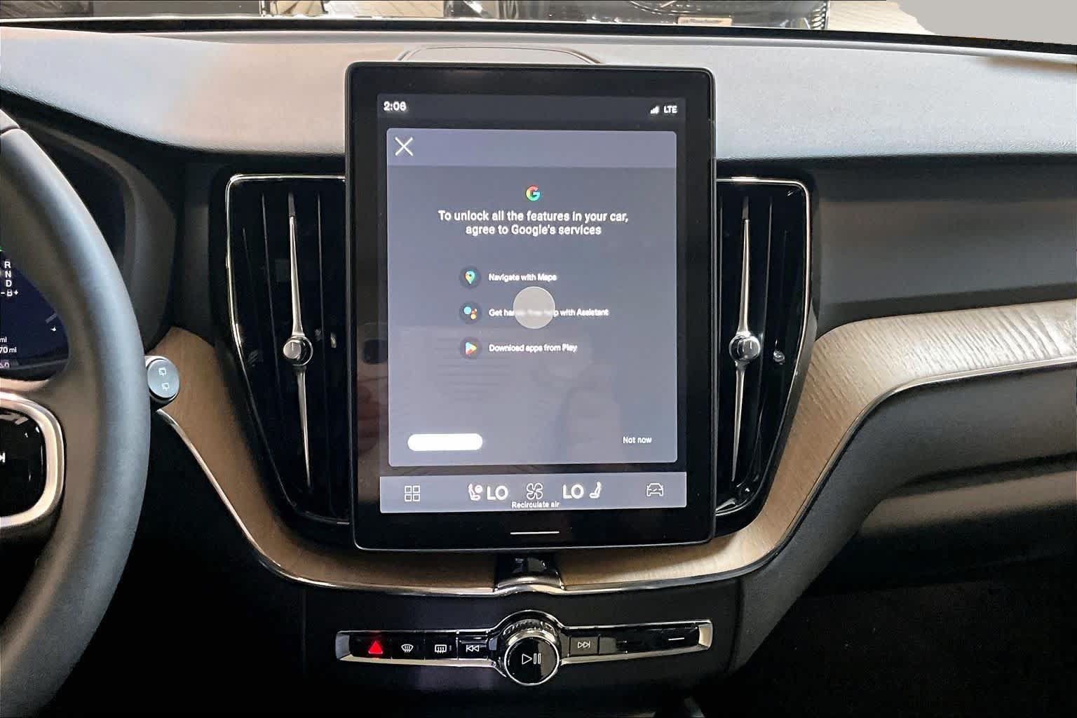 New 2026 Volvo XC60 T8 Plus w/ Protection Package Premier AWD/4WD image 8