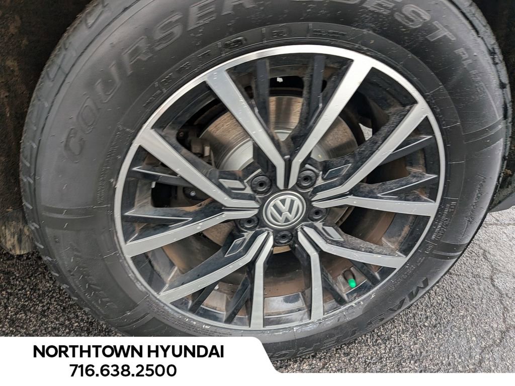 Used 2021 Volkswagen Tiguan SE image 42
