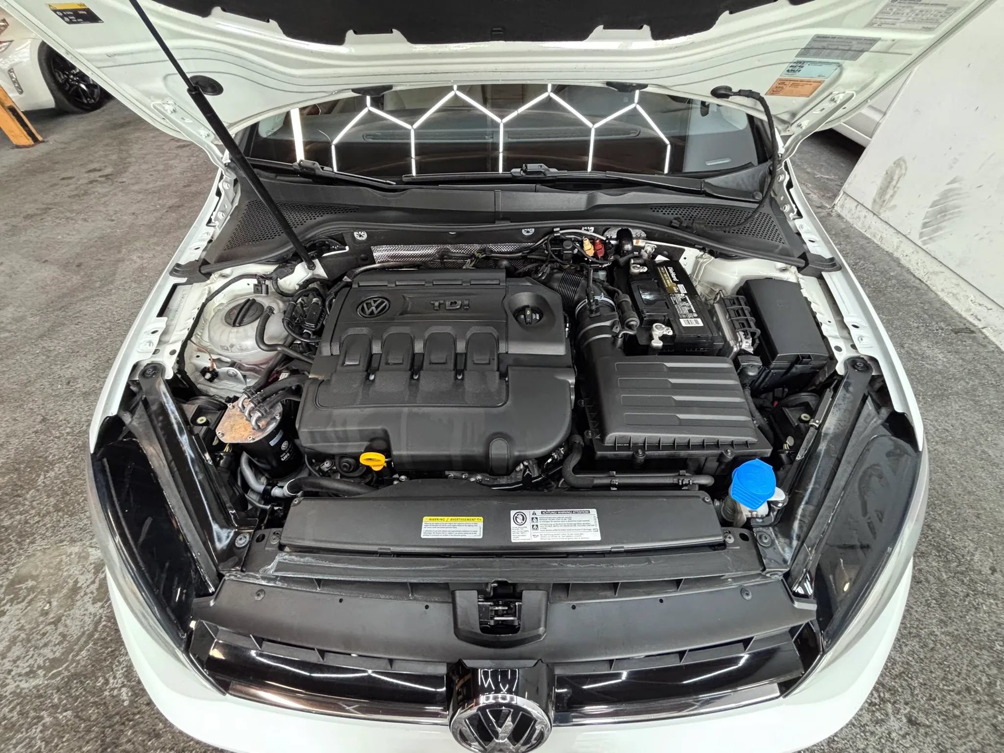 Used 2015 Volkswagen Golf TDI S FWD image 26