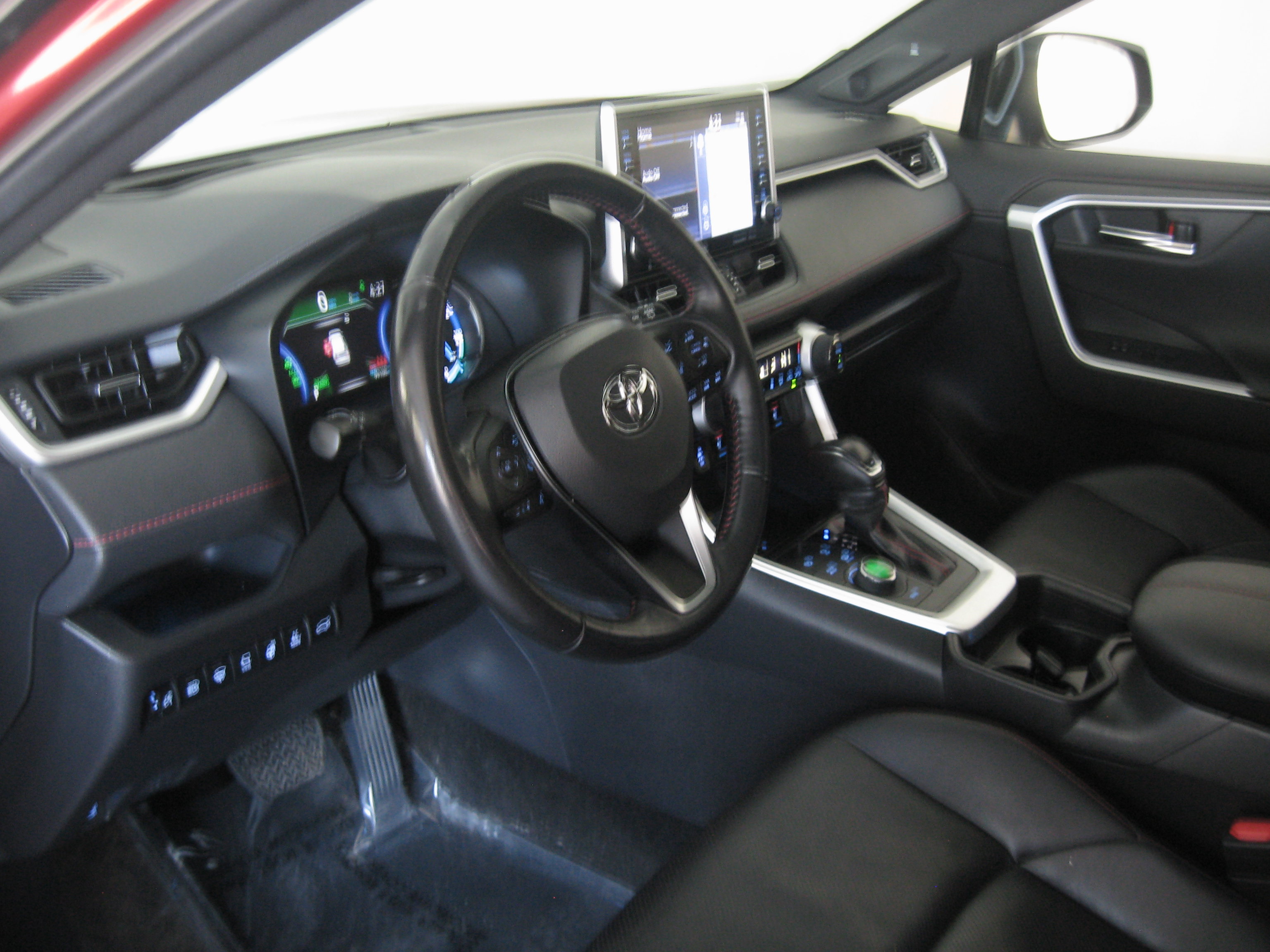 Used 2021 Toyota RAV4 XSE w/ Premium Package image 12