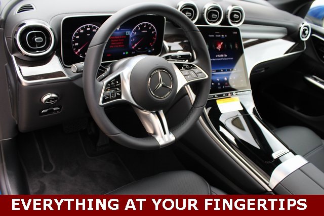New 2024 Mercedes-Benz GLC 300 4MATIC image 2