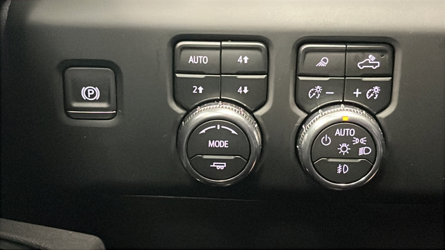 Used 2026 GMC Sierra 2500 AT4 AWD/4WD image 31