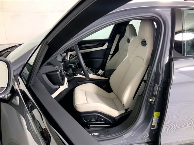 New 2026 Porsche Panamera GTS image 5