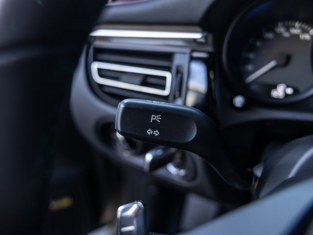 New 2026 Porsche Macan image 44