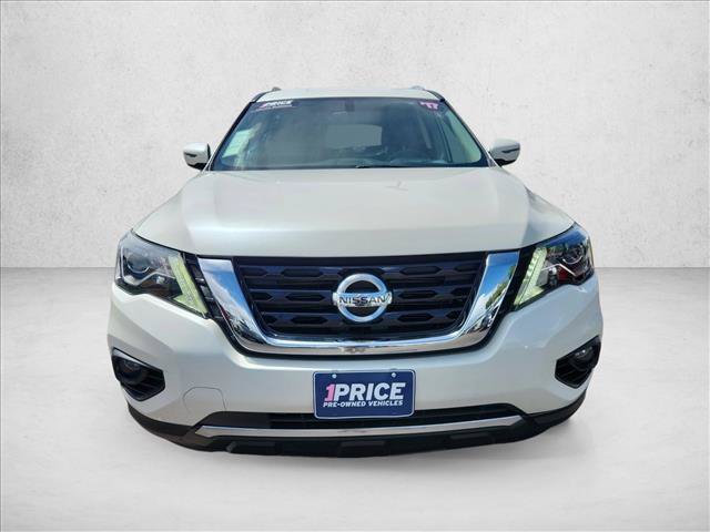 Used 2017 Nissan Pathfinder SV AWD/4WD image 8