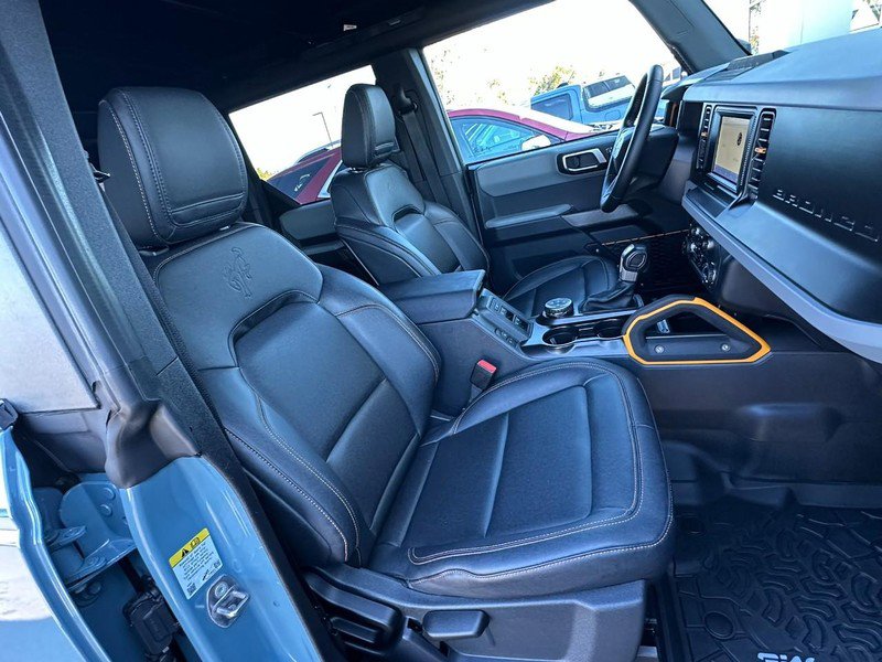 Used 2023 Ford Bronco Badlands w/ Sasquatch Package image 13