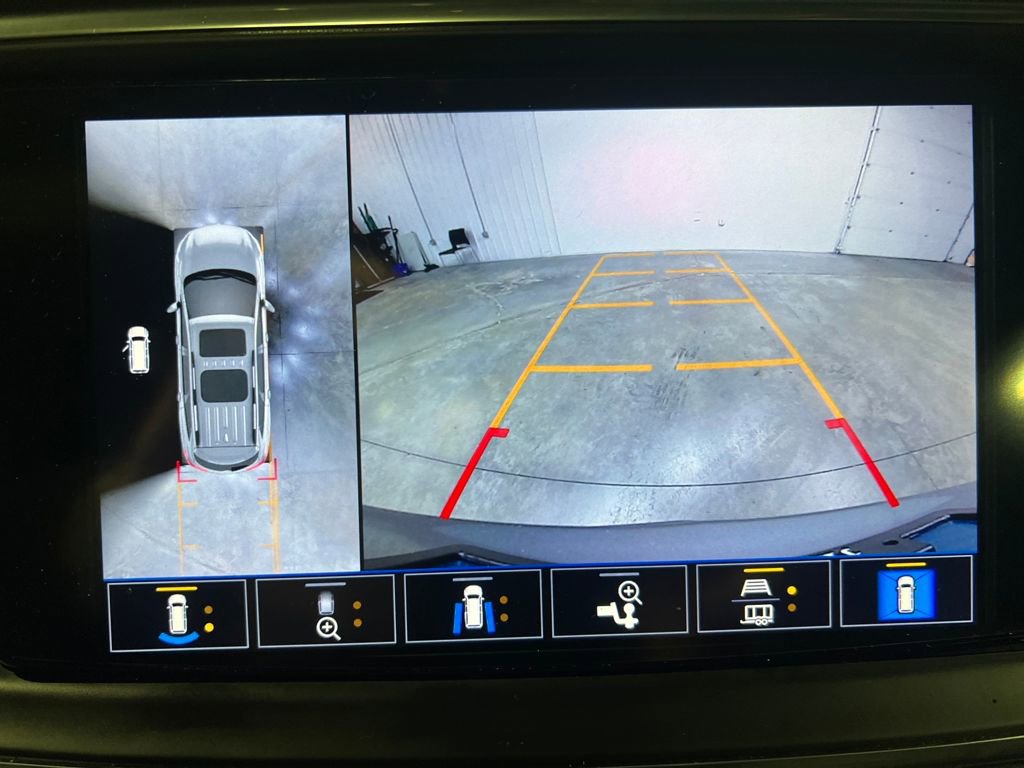 Certified 2023 Buick Enclave Avenir w/ Avenir Technology Package image 26