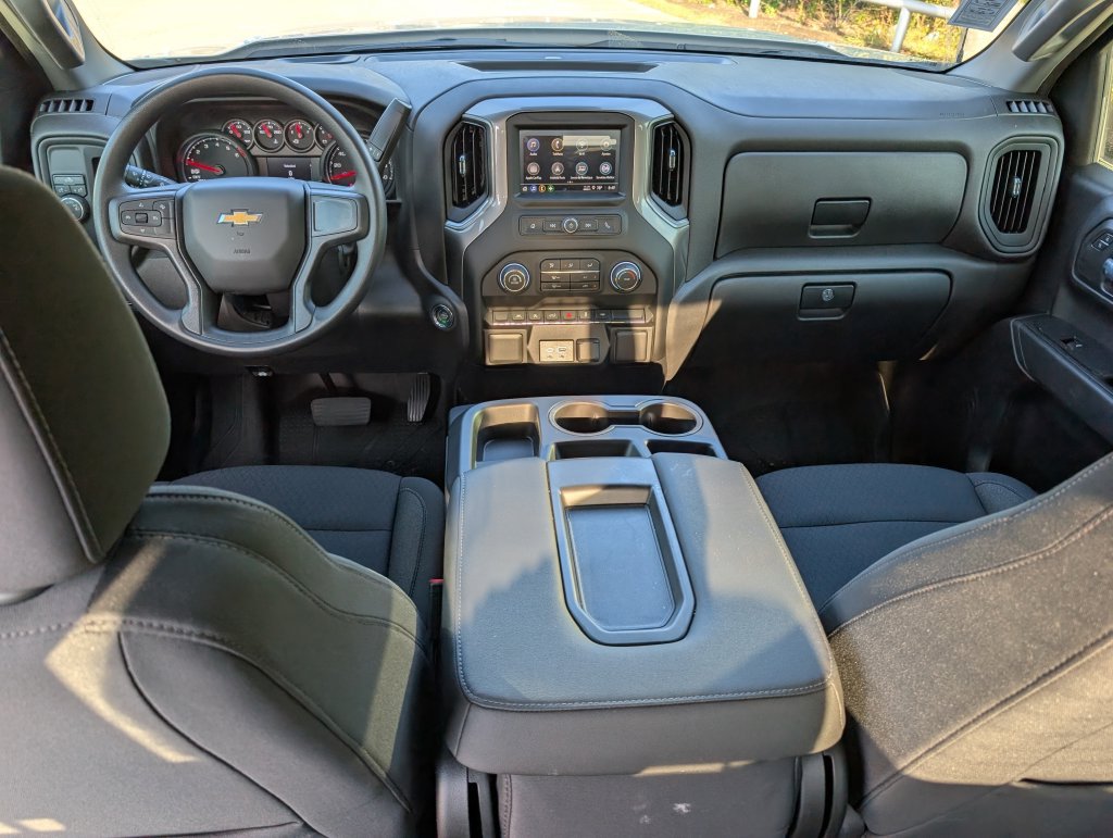 New 2026 Chevrolet Silverado 1500 Custom RWD image 5