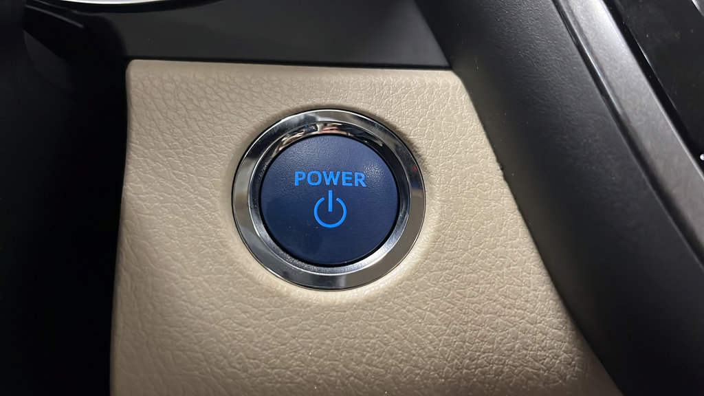 Used 2023 Toyota Camry XLE w/ Cold Weather Package FWD image 22