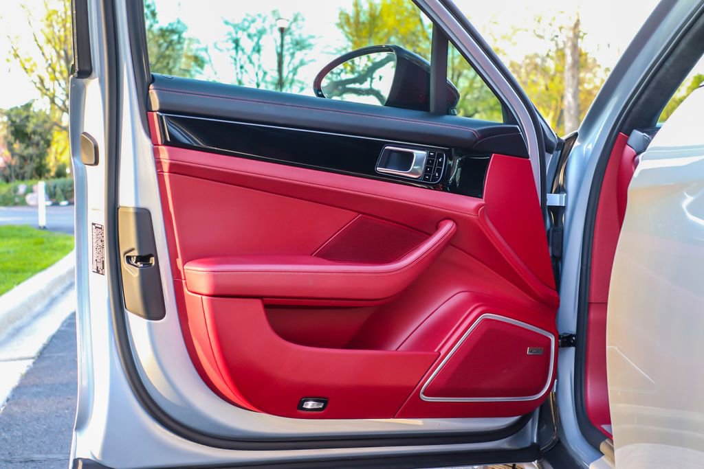 Used 2017 Porsche Panamera Turbo image 13