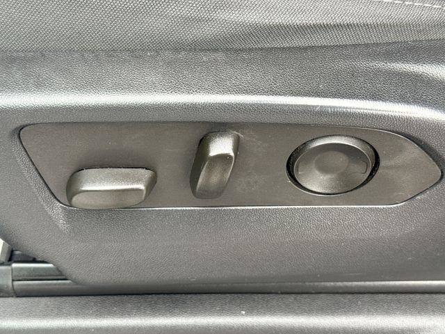 Used 2023 Chevrolet Silverado 1500 Custom RWD image 14