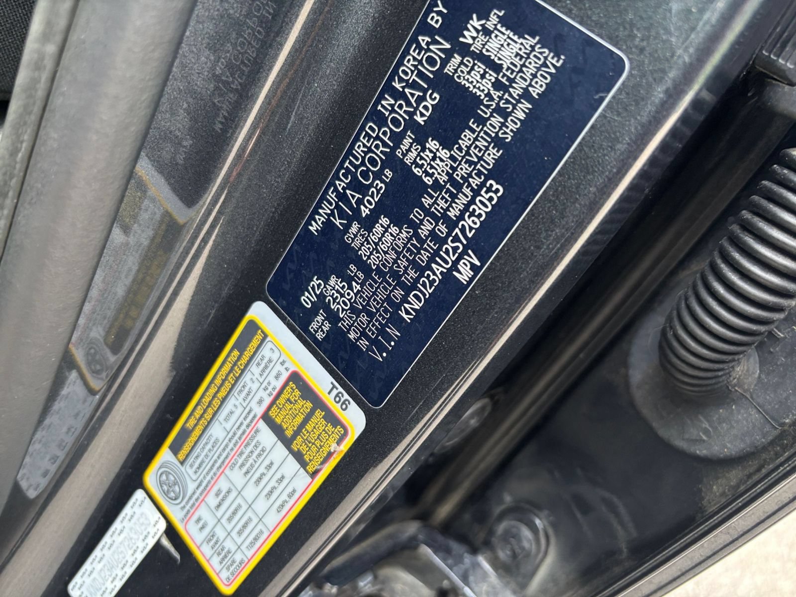Used 2025 Kia Soul LX w/ LX Technology Package FWD image 26