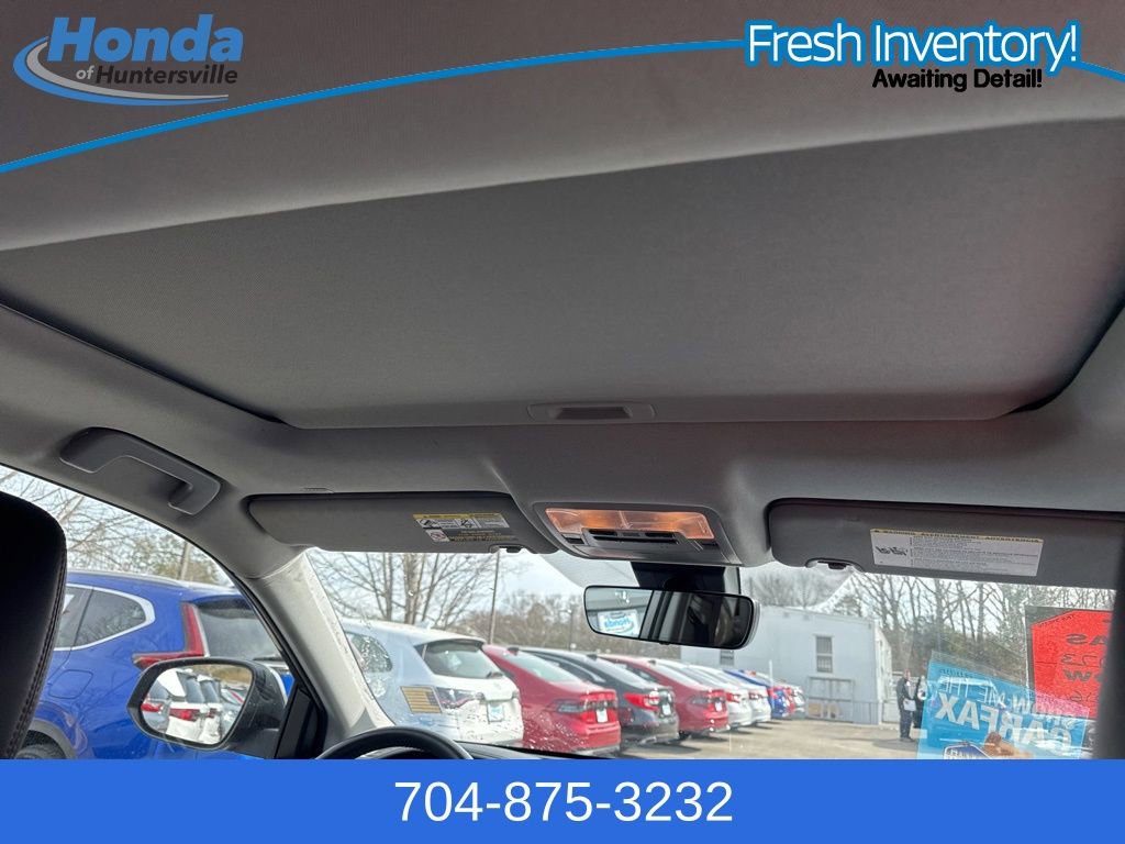 Used 2019 Toyota Highlander Limited image 17