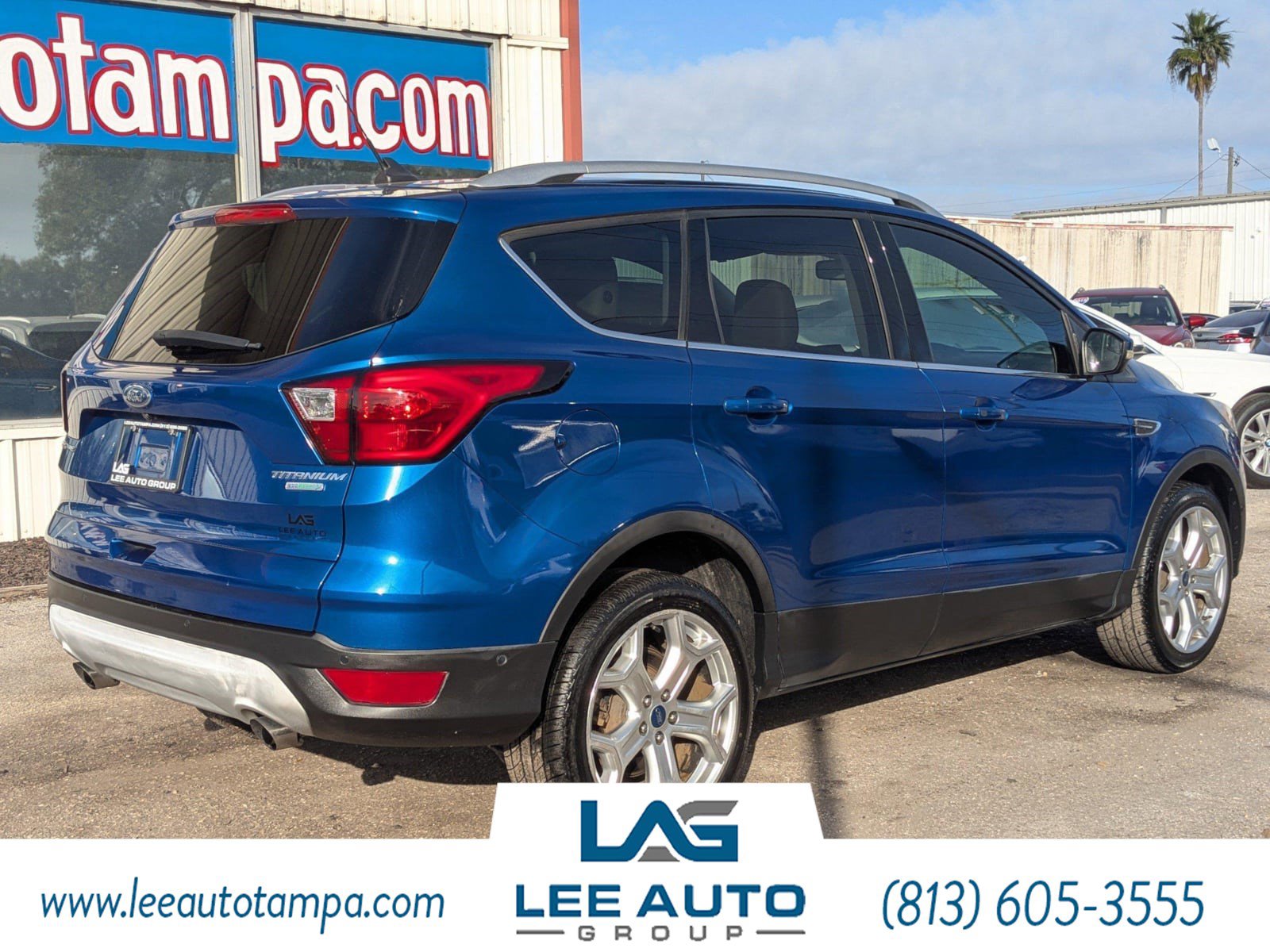 Used 2019 Ford Escape Titanium image 3