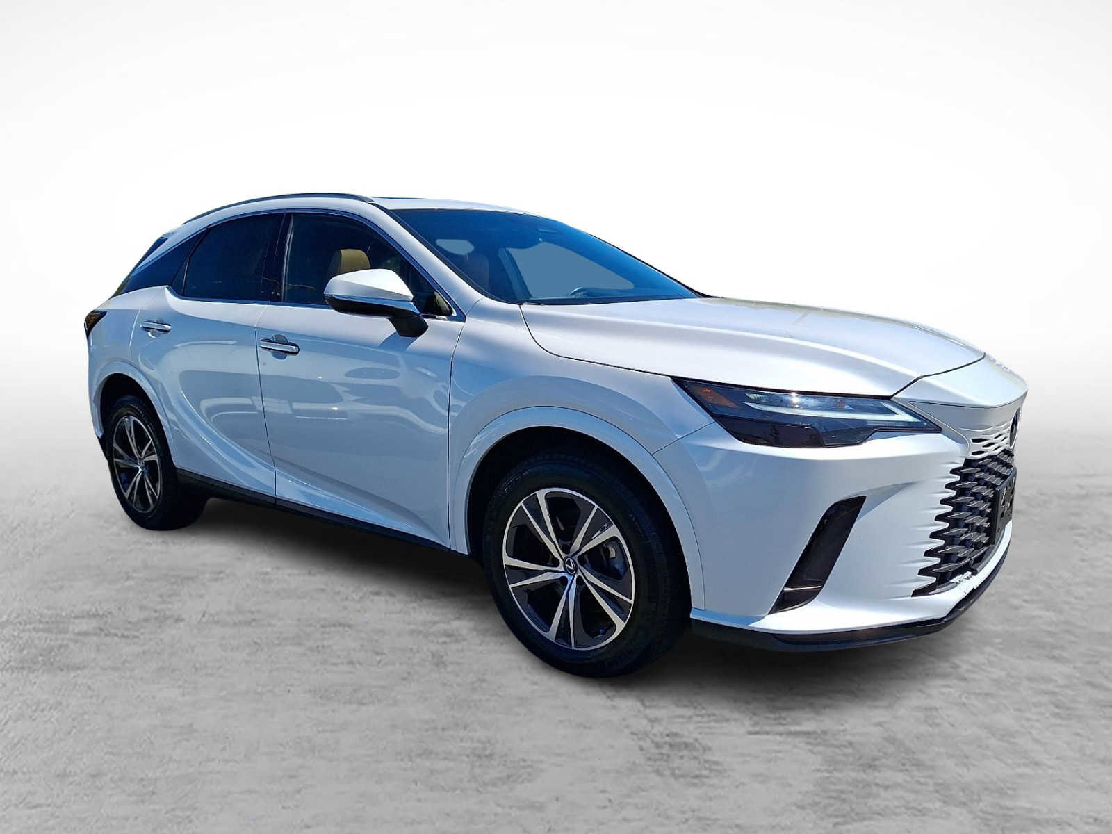 Used 2023 Lexus RX 350 Premium w/ Accessory Package AWD/4WD image 2