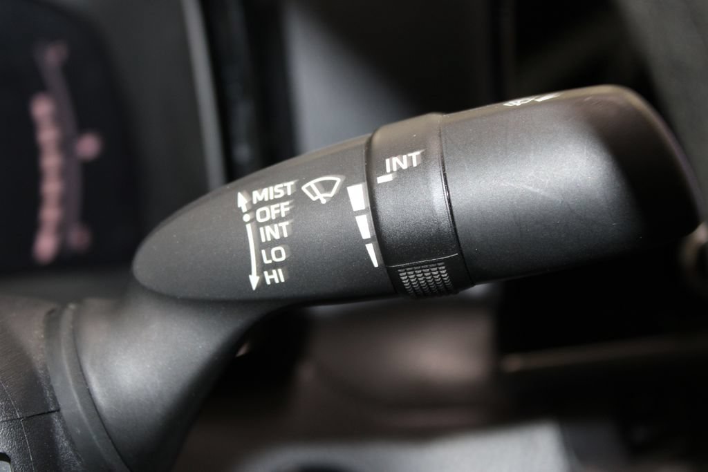 Used 2025 Toyota Camry LE FWD image 31