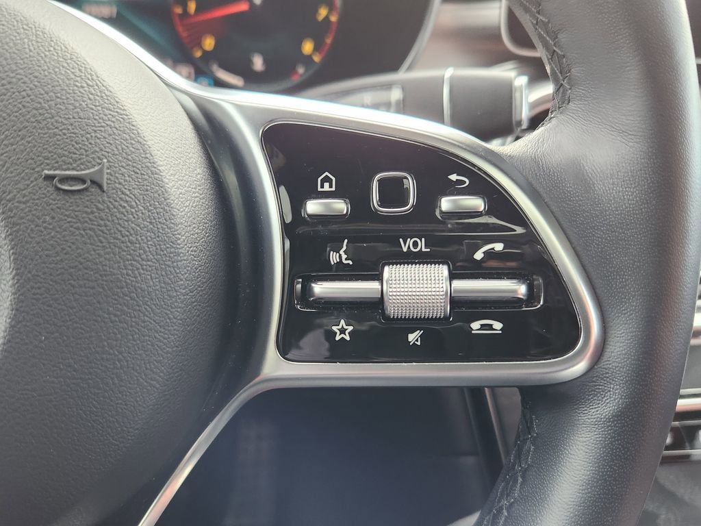 Used 2023 Mercedes-Benz GLC 300 4MATIC Coupe image 27