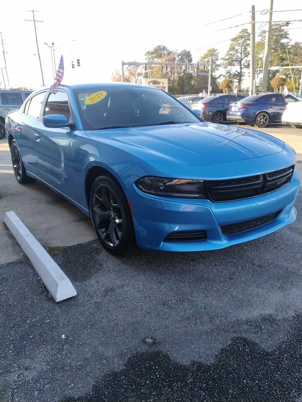 Used 2019 Dodge Charger SXT image 5
