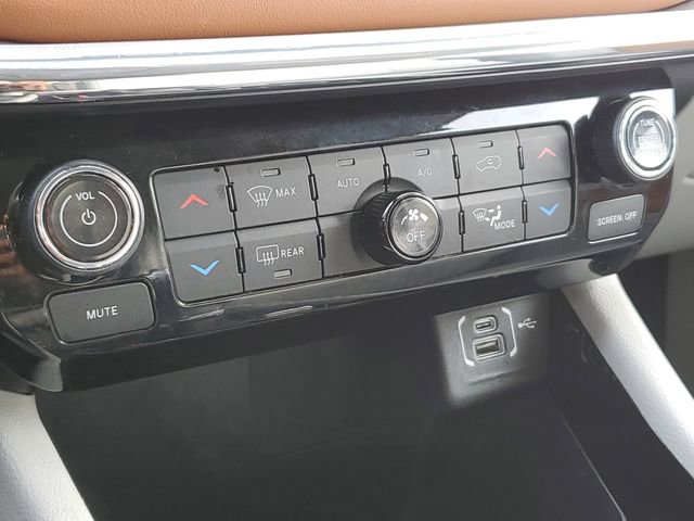 Certified 2022 Jeep Compass Limited image 24