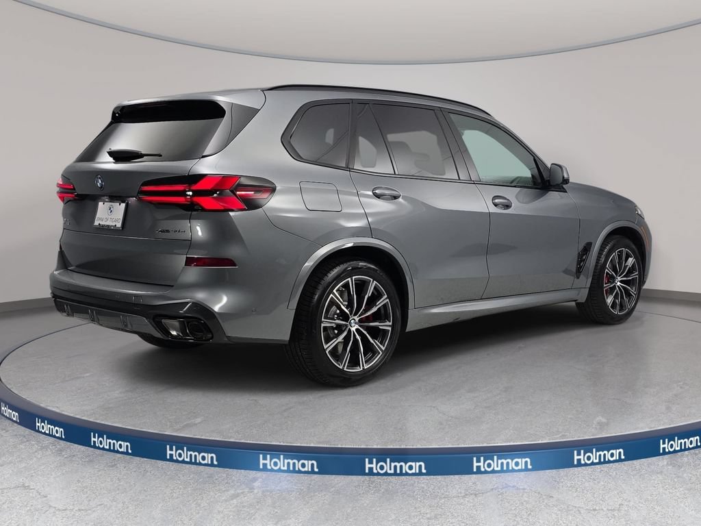 New 2026 BMW X5 xDrive50e w/ M Sport Package AWD/4WD image 5