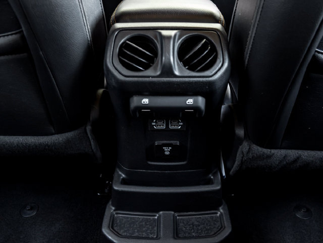 Used 2021 Jeep Wrangler Unlimited Sahara AWD/4WD image 30