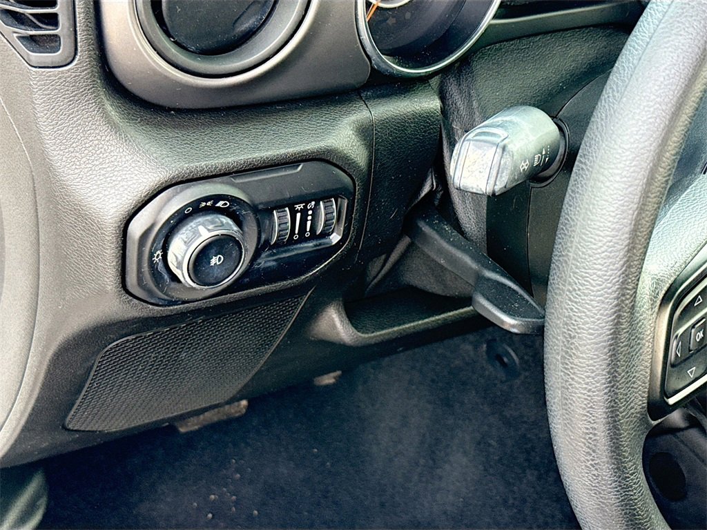 Used 2021 Jeep Wrangler Unlimited Sport image 11