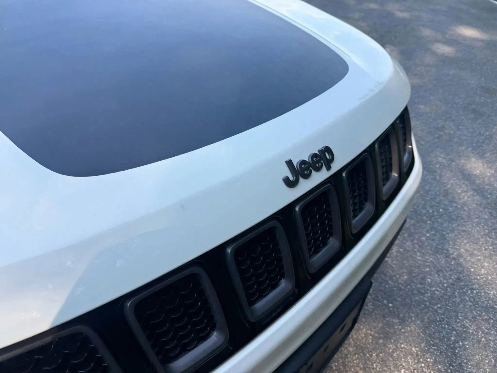 Used 2018 Jeep Compass Trailhawk AWD/4WD image 5