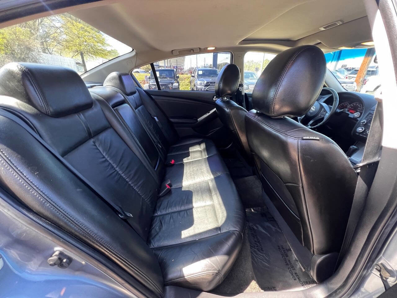 Used 2010 Nissan Altima 2.5 SL w/ SL Pkg image 11