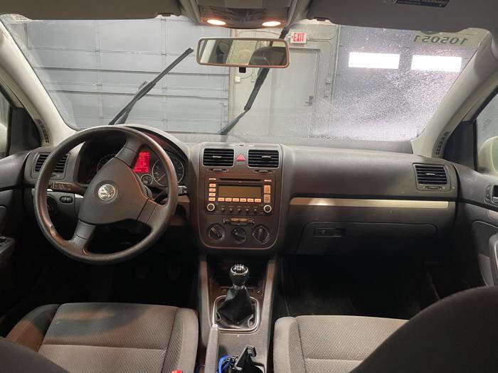 Used 2008 Volkswagen Rabbit S image 31