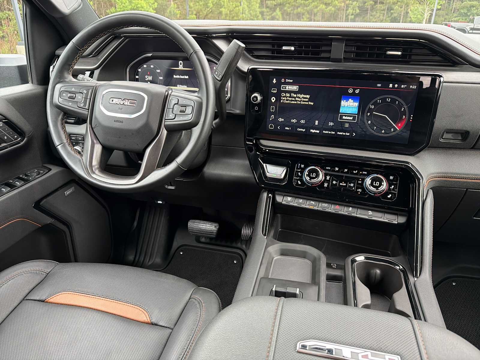 Used 2025 GMC Sierra 2500 AT4 w/ AT4 Premium Plus Package AWD/4WD video 3