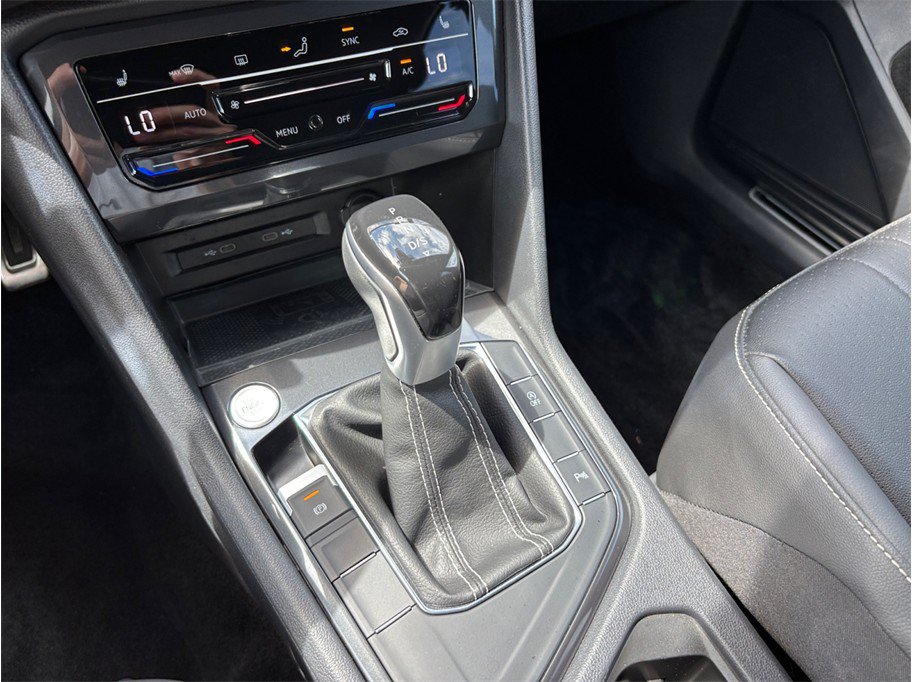 Used 2023 Volkswagen Tiguan SE R-Line FWD image 34