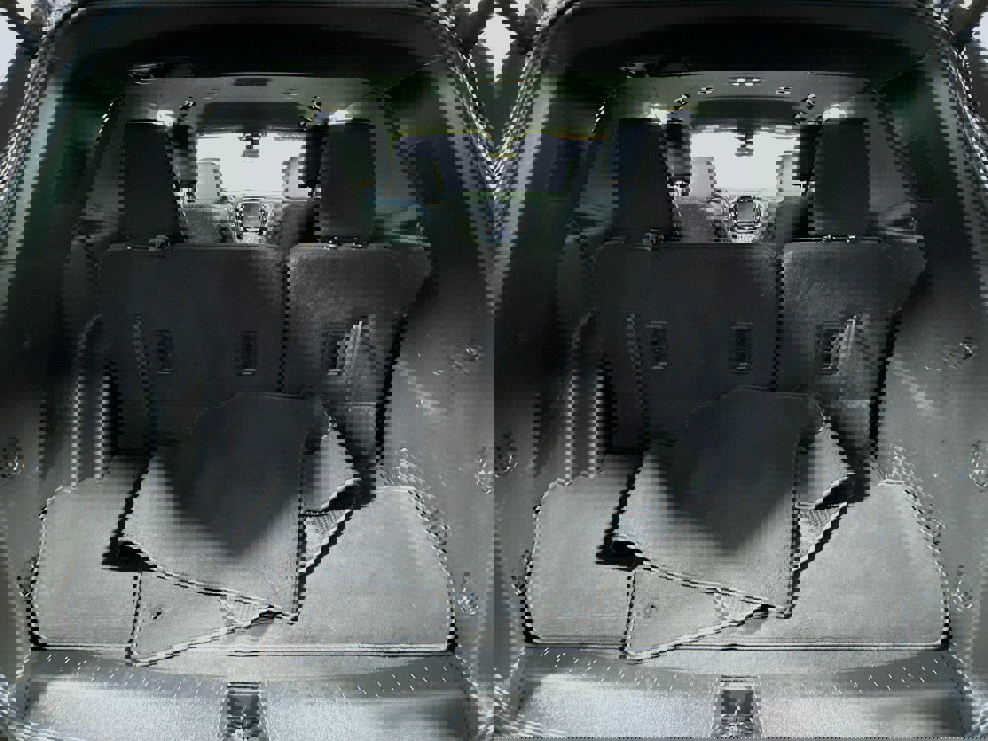 Used 2023 Chevrolet Traverse LT image 21