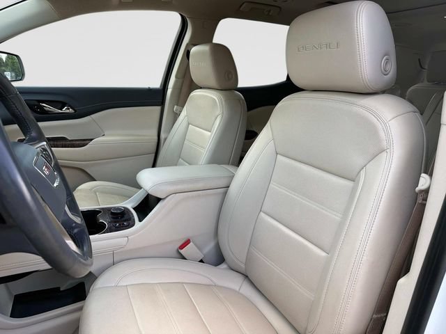 Used 2022 GMC Acadia Denali w/ Denali Technology Package AWD/4WD image 26