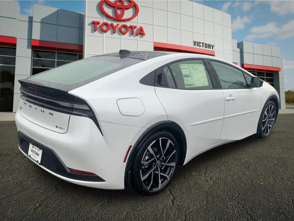 New 2026 Toyota Prius Plug-In Hybrid FWD image 3