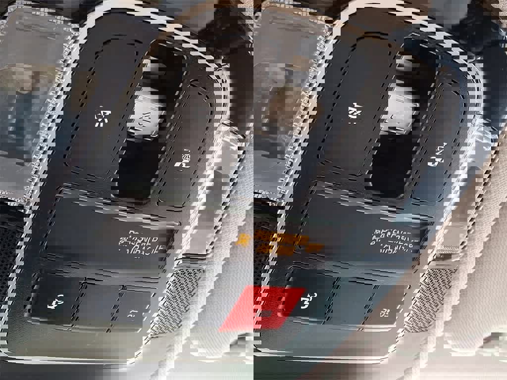 Used 2025 Hyundai Sonata Limited image 27