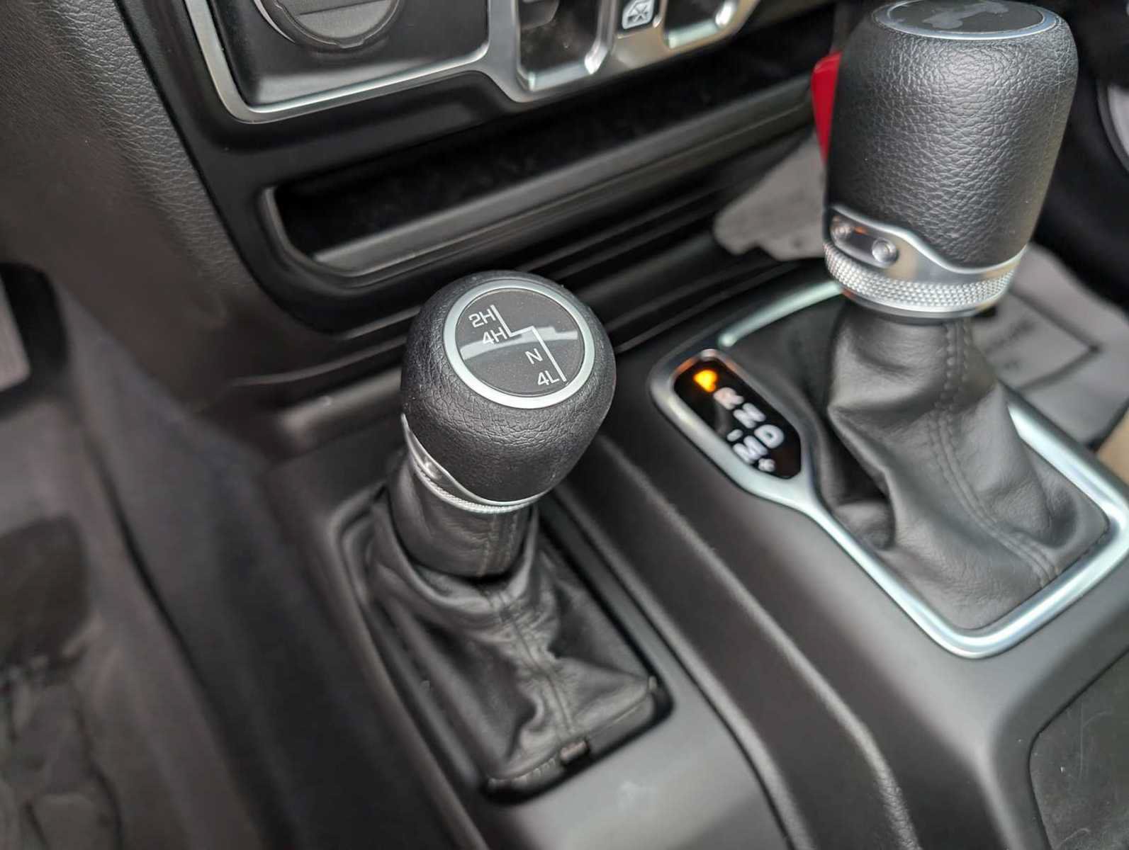 Used 2022 Jeep Wrangler Unlimited Sport AWD/4WD image 30