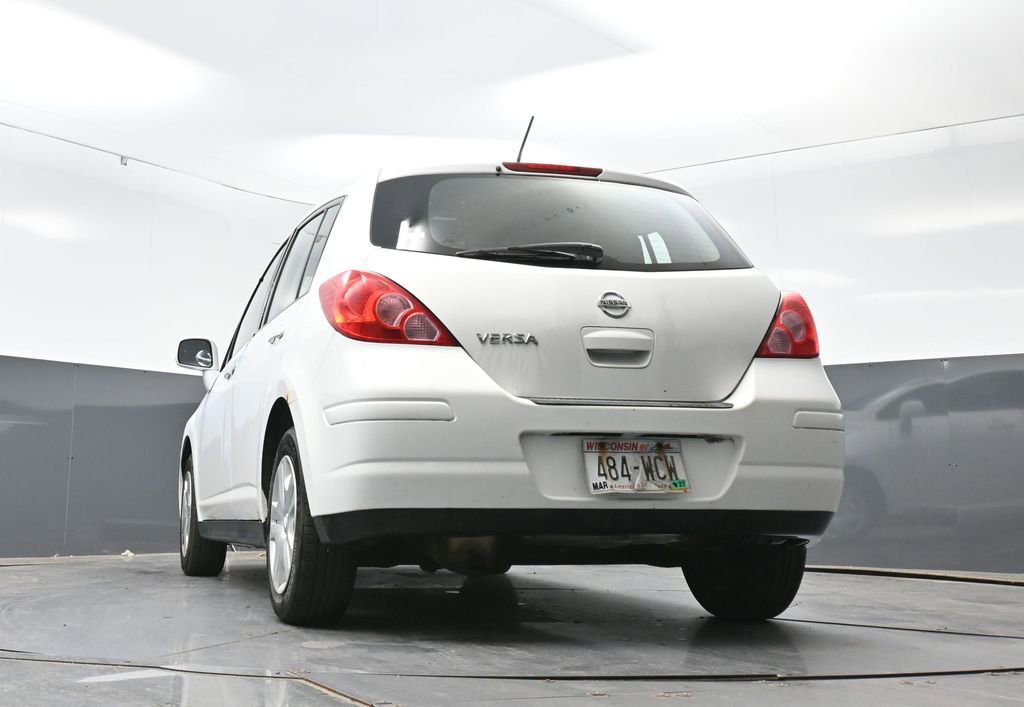 Used 2011 Nissan Versa 1.8 S FWD image 29