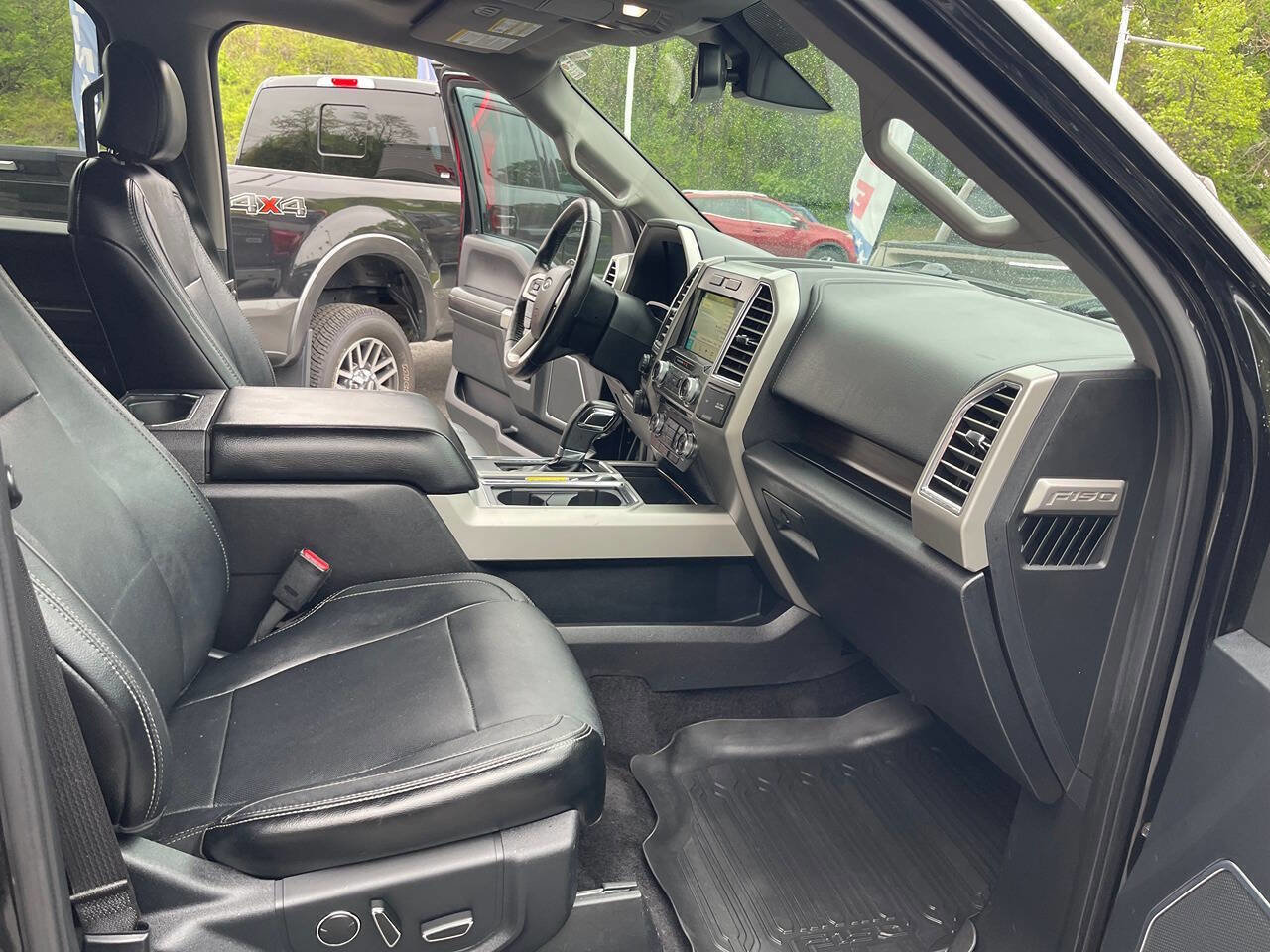 Used 2016 Ford F150 Lariat w/ Equipment Group 502A Luxury AWD/4WD image 35