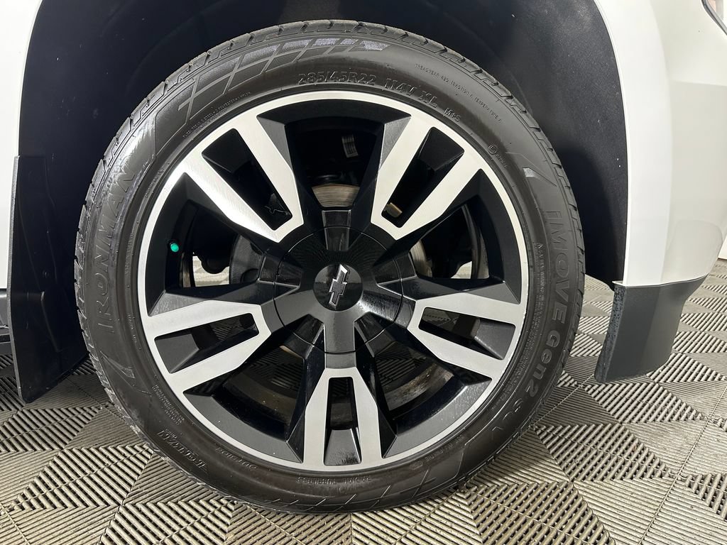 Used 2020 Chevrolet Suburban LT AWD/4WD image 35