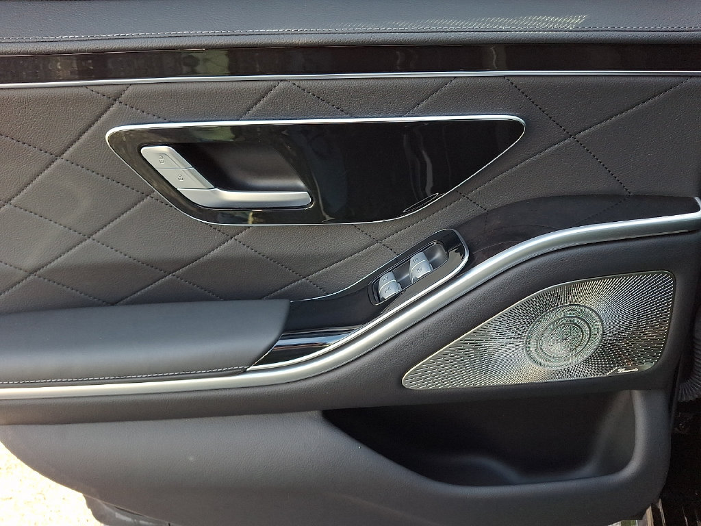Used 2022 Mercedes-Benz S 500 4MATIC image 14