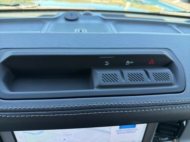 Used 2025 Ford Bronco Outer Banks AWD/4WD image 21