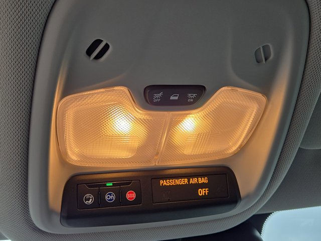 Used 2025 Chevrolet TrailBlazer LT image 30