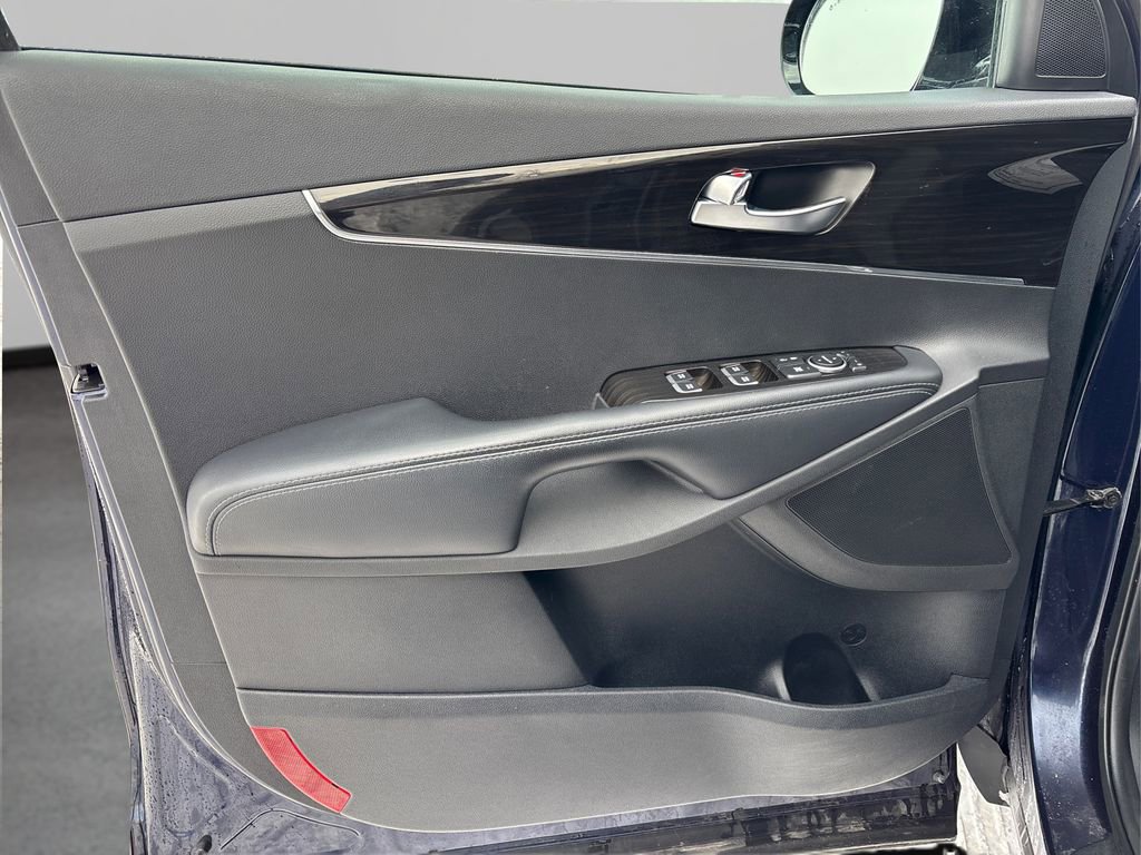 Used 2020 Kia Sorento LX w/ LX I4 Convenience Package image 21