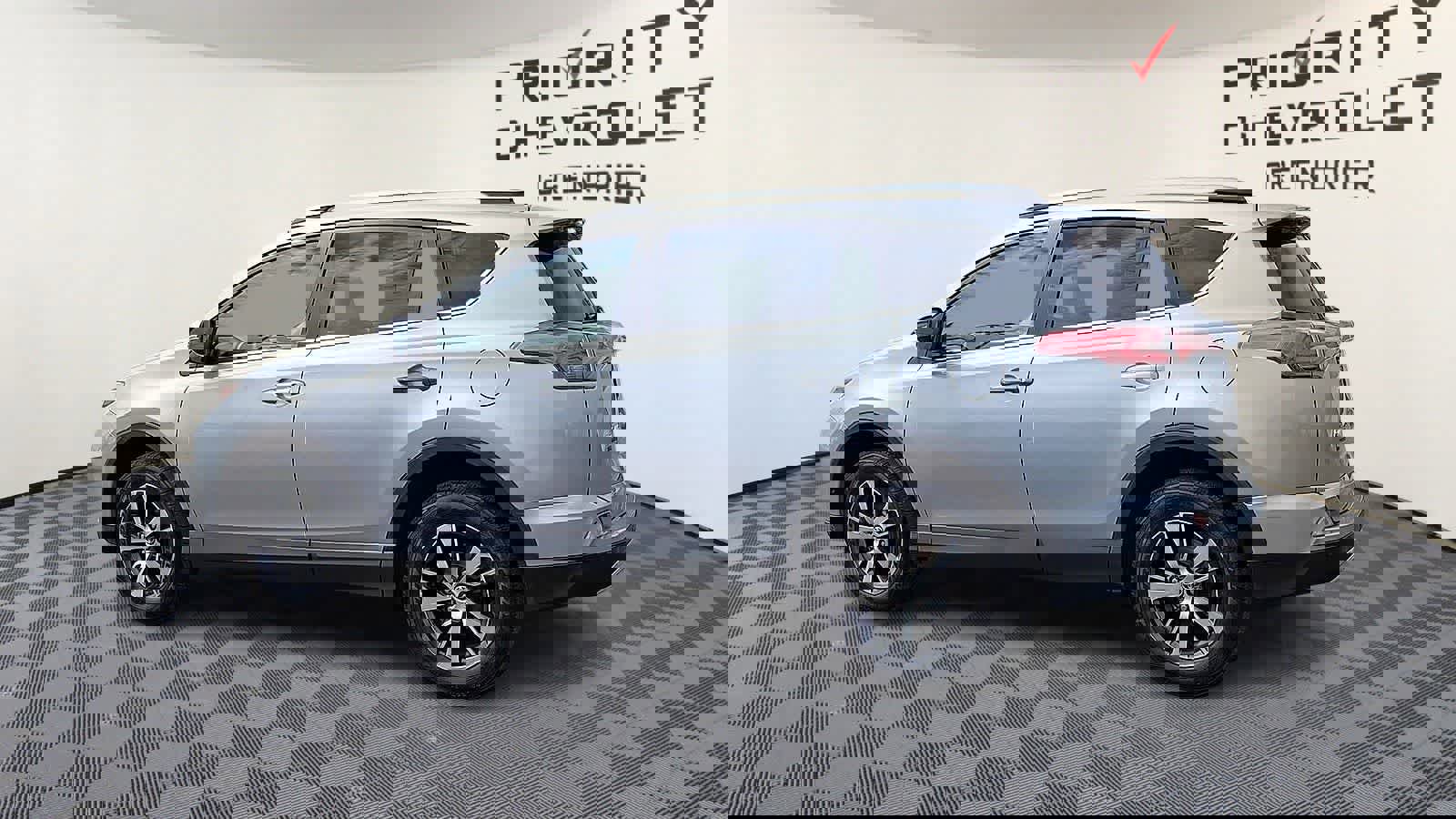 Used 2018 Toyota RAV4 XLE AWD/4WD image 6