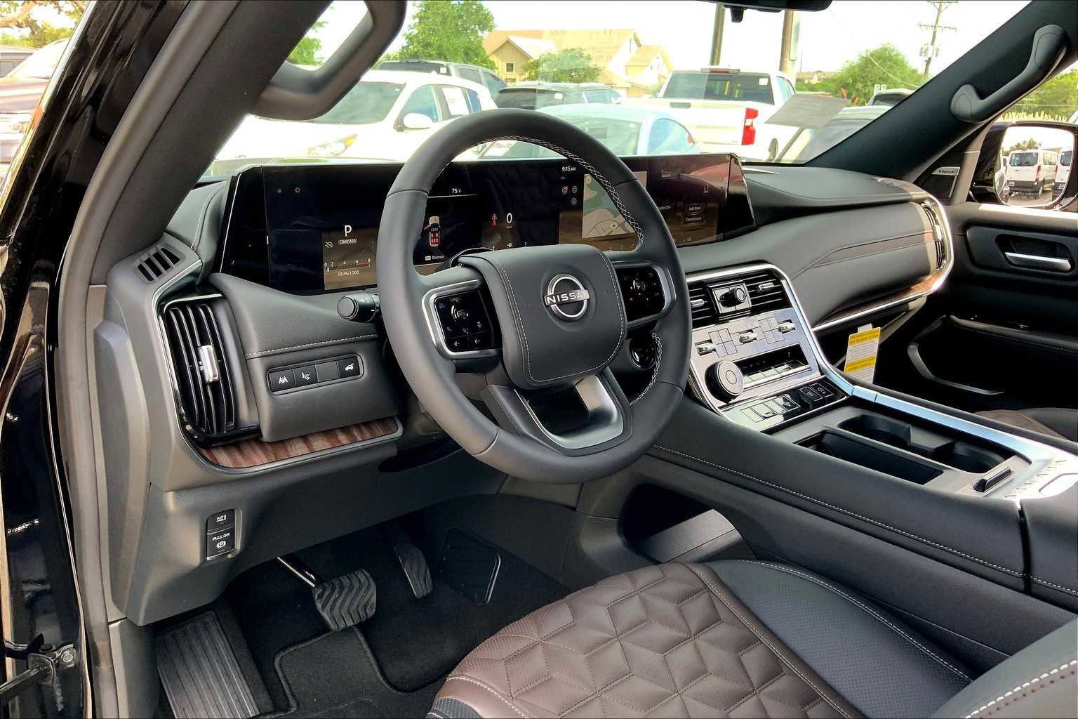 New 2025 Nissan Armada Platinum Reserve image 8