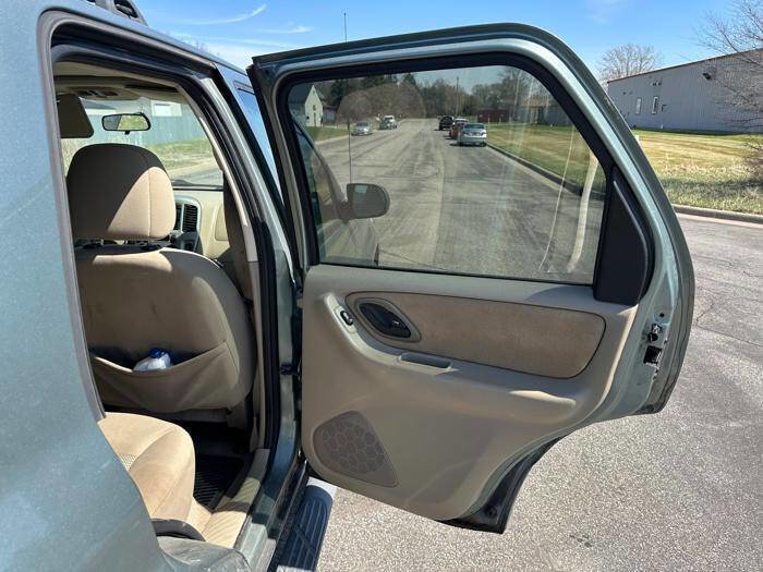 Used 2006 Ford Escape XLT FWD image 27
